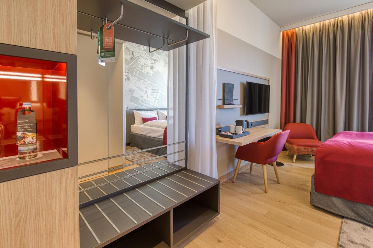 Intercityhotel Berlin Airport Ber Terminal 1 & 2 Schonefeld Bagian luar foto Room interior