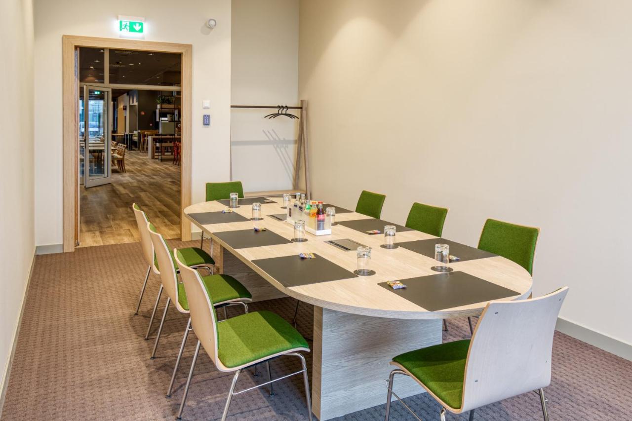Intercityhotel Berlin Airport Ber Terminal 1 & 2 Schonefeld Bagian luar foto Meeting room