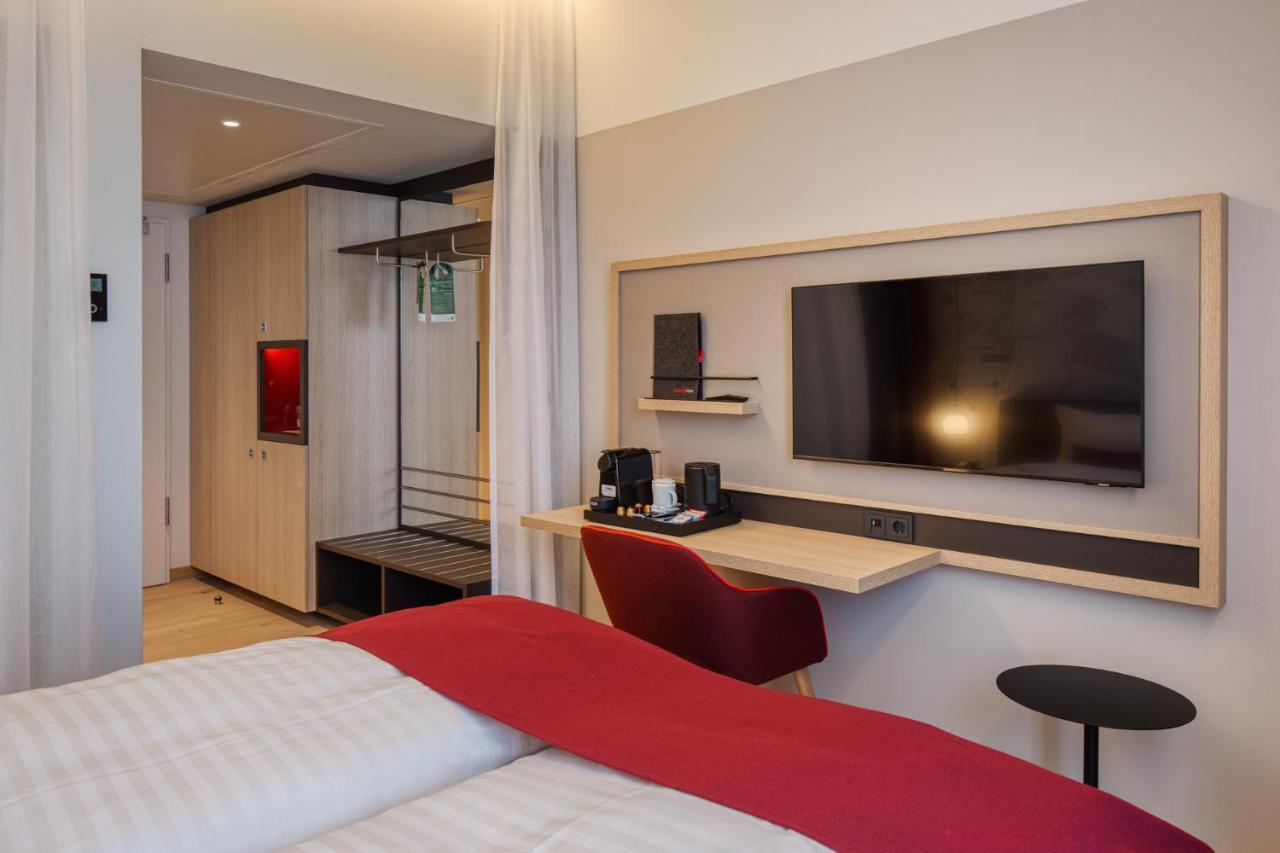 Intercityhotel Berlin Airport Ber Terminal 1 & 2 Schonefeld Bagian luar foto Room interior